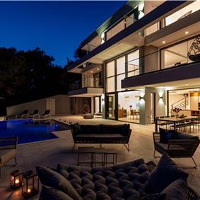 6 bedroom villa with infinity pool and sea views, Korcula Island, sleeps 12